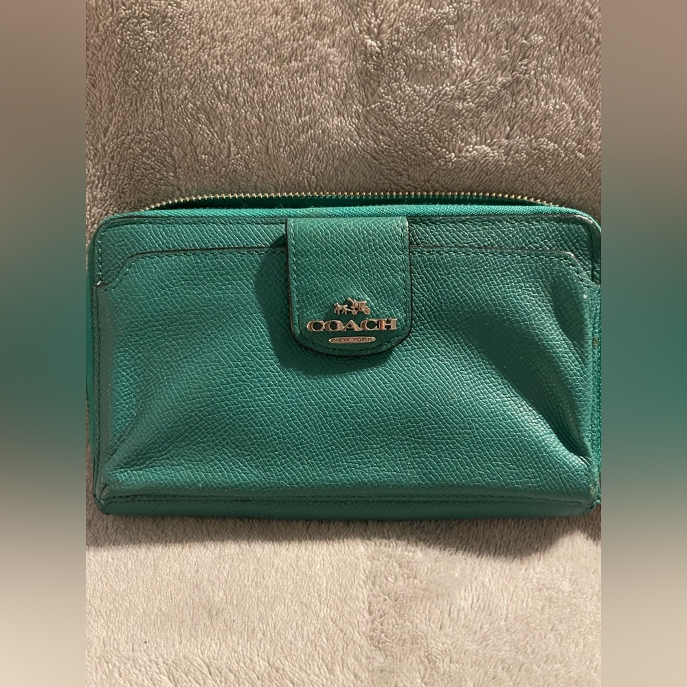 Coach Green Leather Wallet with Gold-Tone Hardware